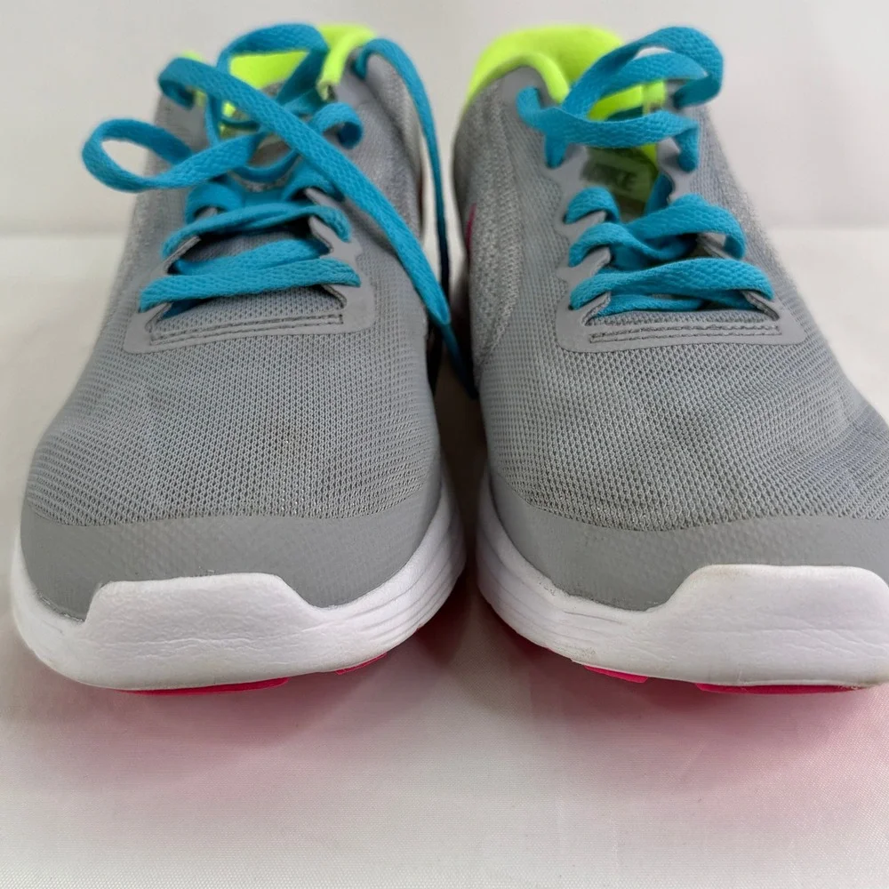 Nike Revolution 3 GS Kids Running Shoes Wolf Grey Pink 819416-064 Size 6.5Y‎